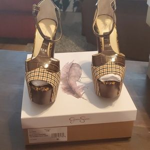 Jessica Simpson Platforms